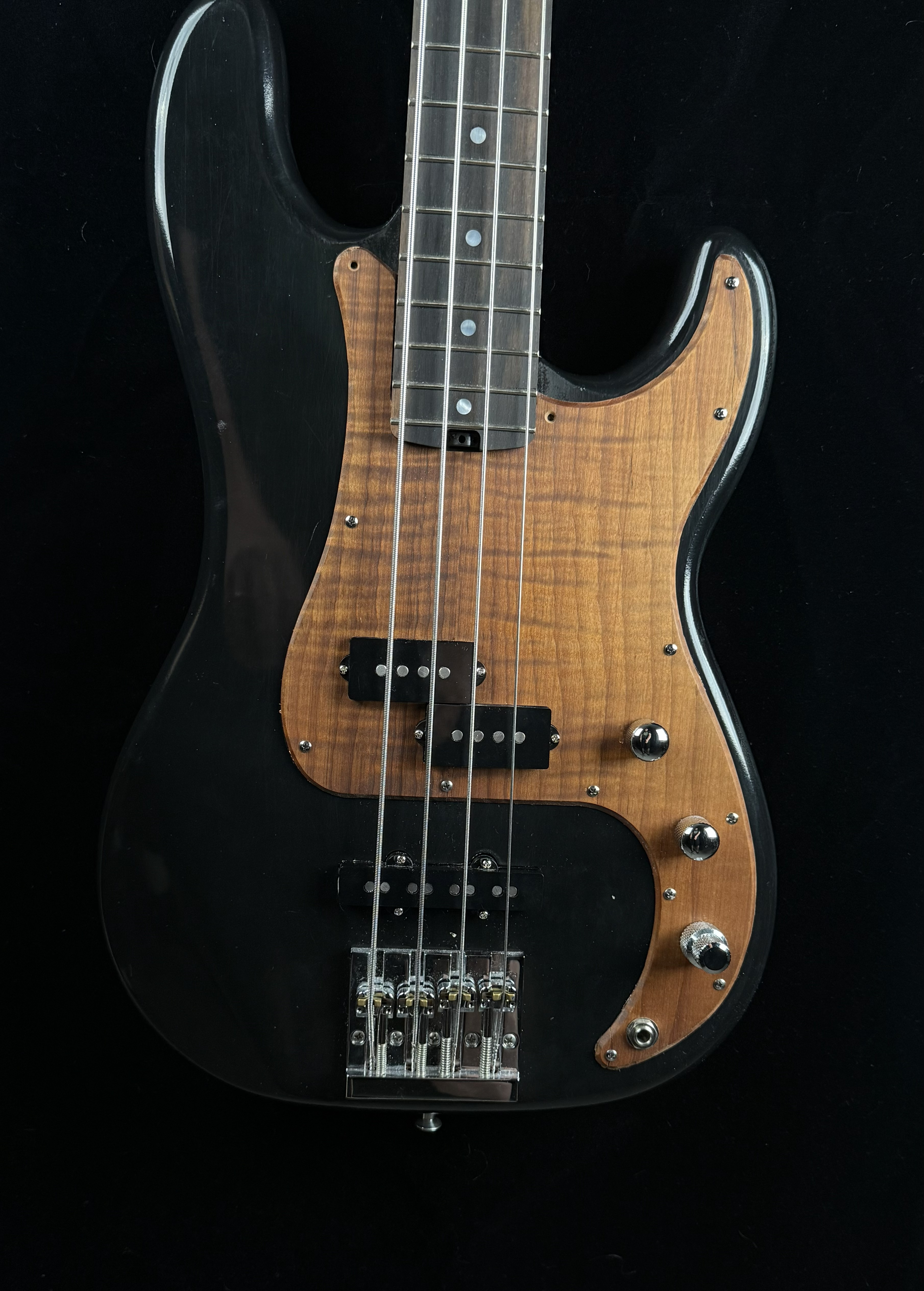 Black PJ roasted maple pickguard